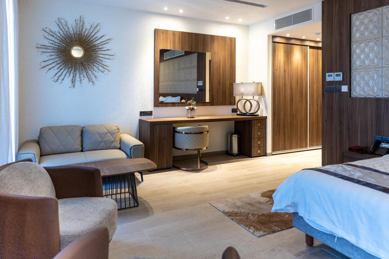 Leonardo Boutique Hotel Larnaca Eksteriør billede